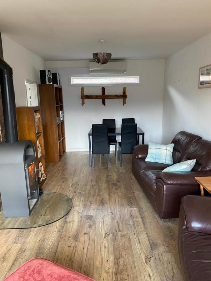 فيلا Cosy 2-Bed House In كينلوتشبيرفي المظهر الخارجي الصورة